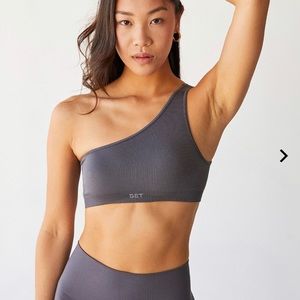 SETactive PEBBLE WORKOUT SET (BRA & LEGGINGS)